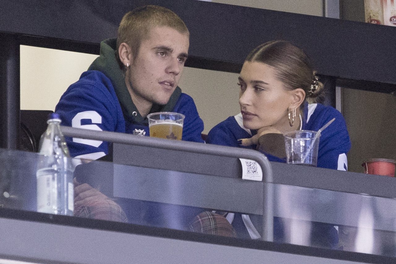 THE CANADIAN PRESS 2018-11-24 Justin Bieber watches alongside his wife Hailey Baldwin, right, during NHL hockey action between the Philadelphia Flyers and the Toronto Maple Leafs, in Toronto on Saturday, Nov. 24, 2018. THE CANADIAN PRESS/Chris Young Chris Young  Photo: Press Association/PIXSELL