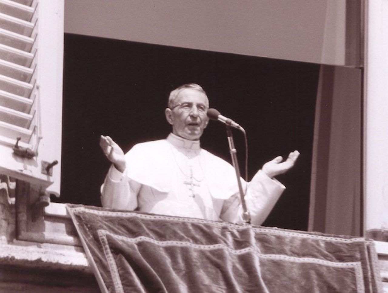 Papa ivan pavao ii i papa franjo goli sanjala senija