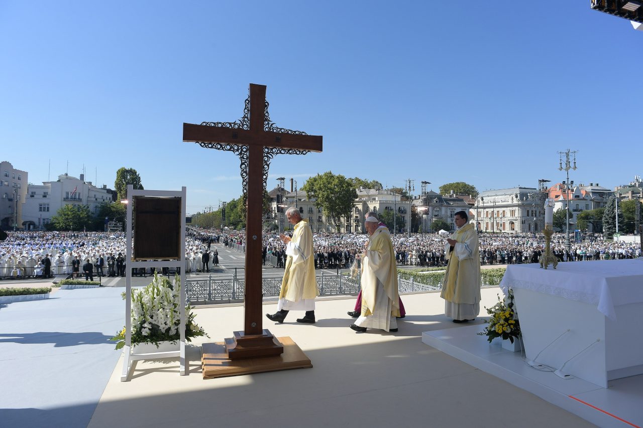 Papa predvodi završnu misu 52. međunarodnog euharistijskog kongresa/Foto: IPA/PIXSELL