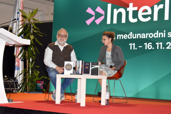 Susret s dr. sc. Romanom Brajšom na Interliberu: vjera i znanost u Benzovim knjigama